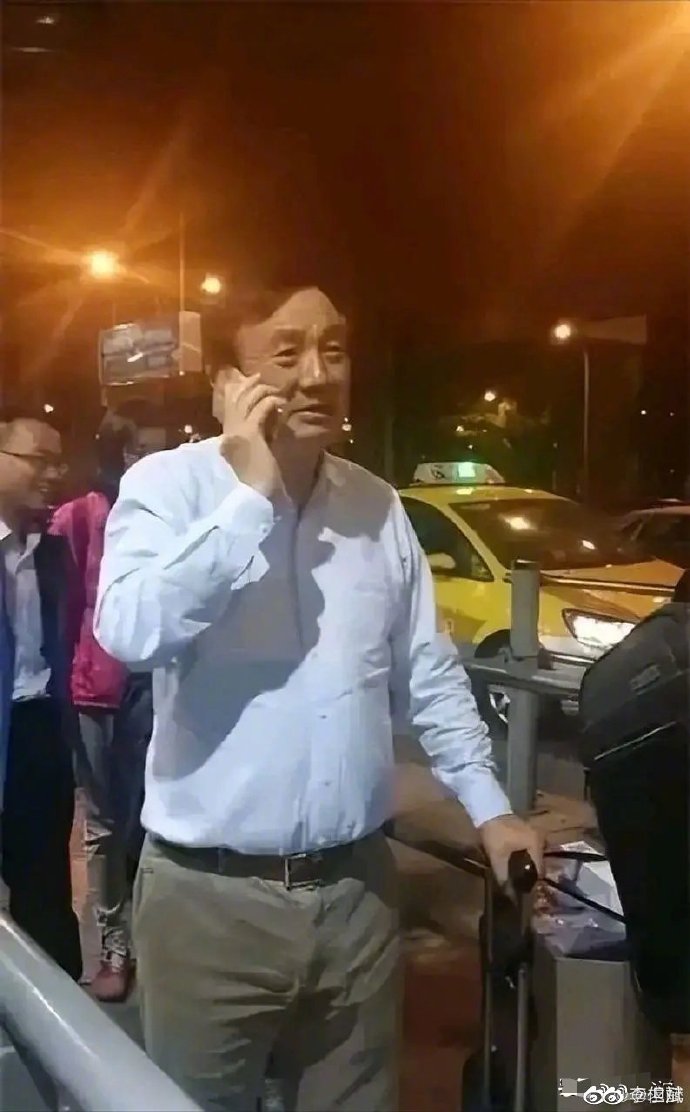 但斌：记错了，这照片不是我拍的