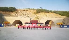 绿地大基建产业加快转型提质，上半年实现稳中有进、稳中向优！